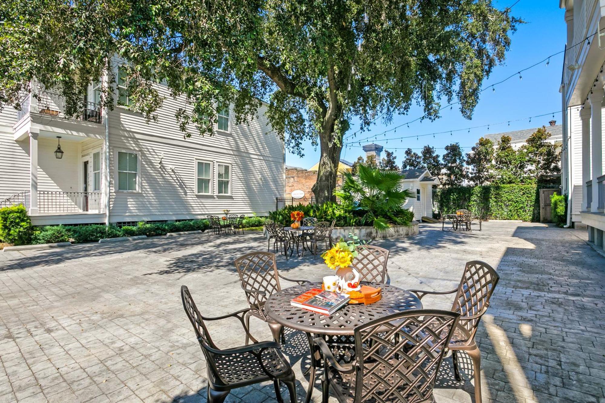 뉴올리언스 Charming 2Br On Carondelet By Hosteeva 아파트 외부 사진